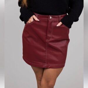 TUCKERNUCK BURGUNDY/WINE/OX BLOOD MAROON FAUX LEATHER MINI SKIRT SZ MEDIUM